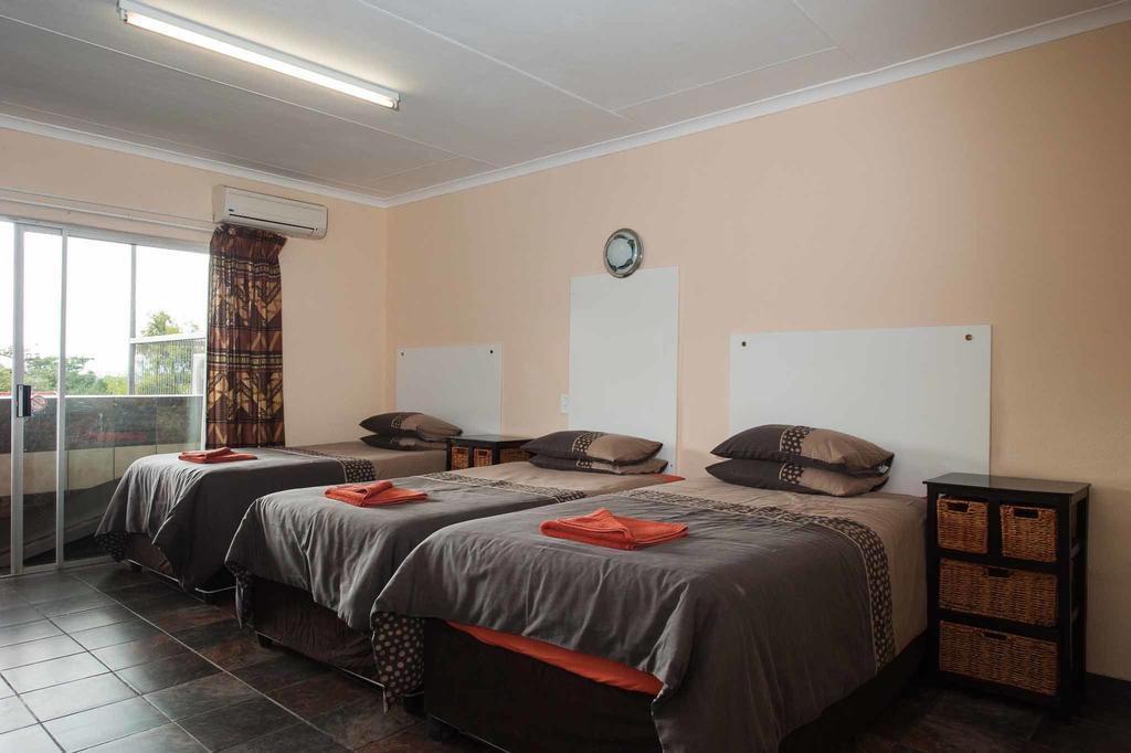 Ingwe Guesthouse Mbombela Esterno foto