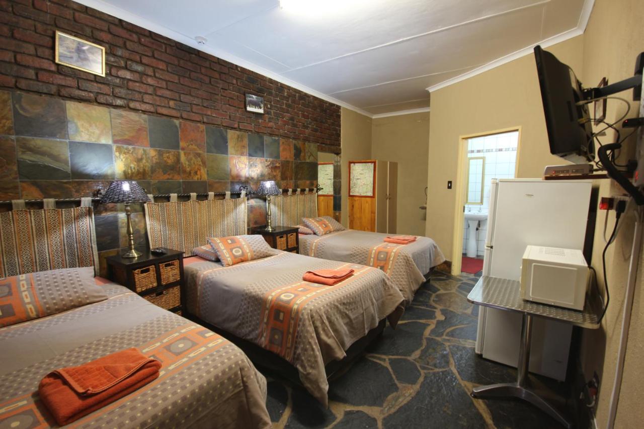 Ingwe Guesthouse Mbombela Esterno foto