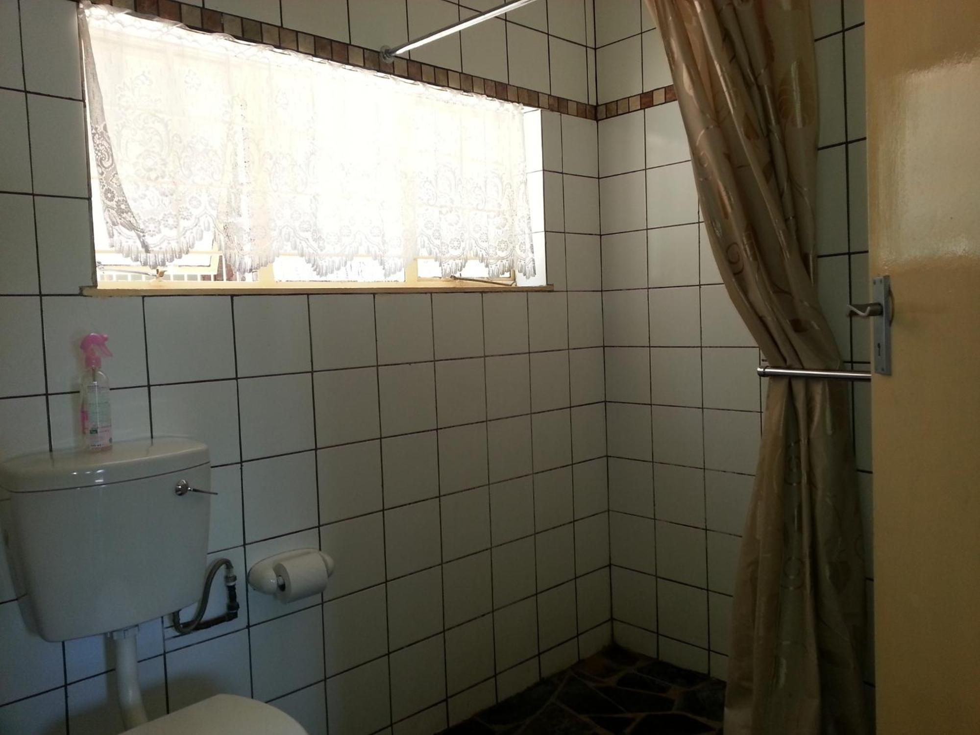 Ingwe Guesthouse Mbombela Esterno foto
